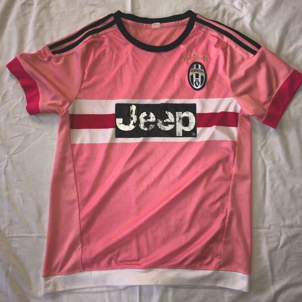 Juventus pink soccer / football jersey